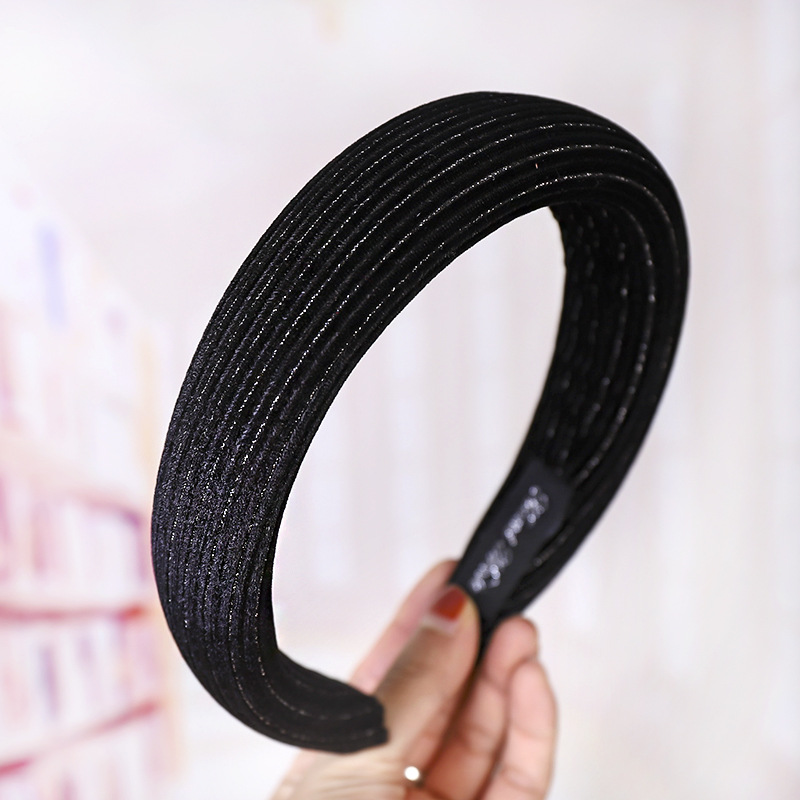 South Korea's New High-end Headband Corduroy Sponge Headband Solid Color Fabric Hair Accessories Wholesale Nihaojewelry display picture 10