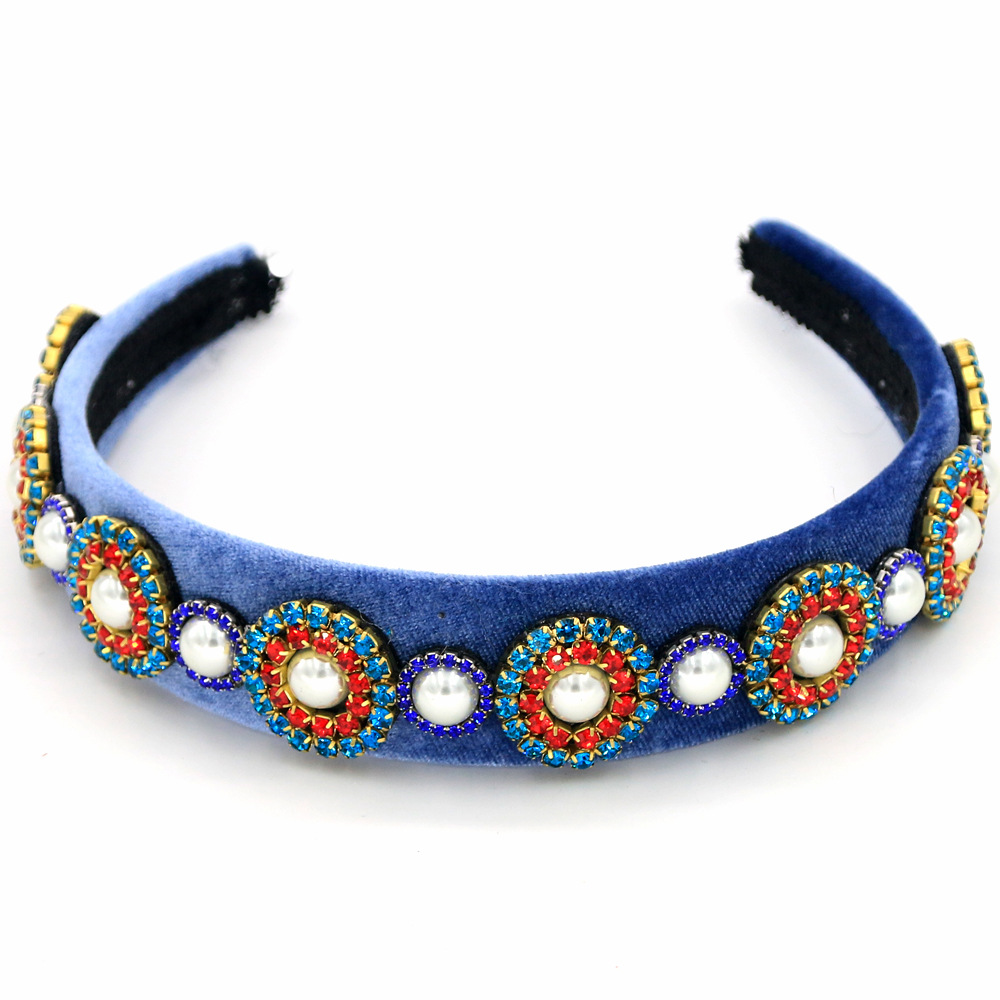 Européen Et Américain Étoiles Style Cheveux Accessoires Trois-couleur Verre Strass Bandeau Suède Main Serre-tête De Noël Tête Boucle La Division Du Secteur Privé display picture 6