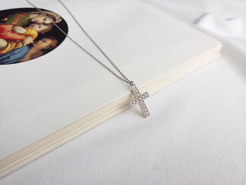 Cross Pendant Necklace Image 2