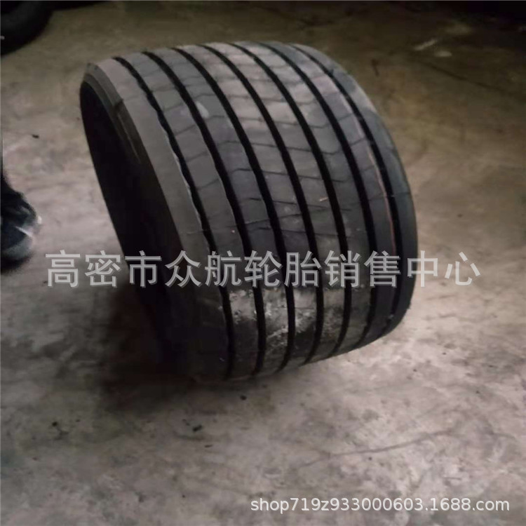 现货供应  445/45R22.5 载重货车轮胎全钢子午线轮胎