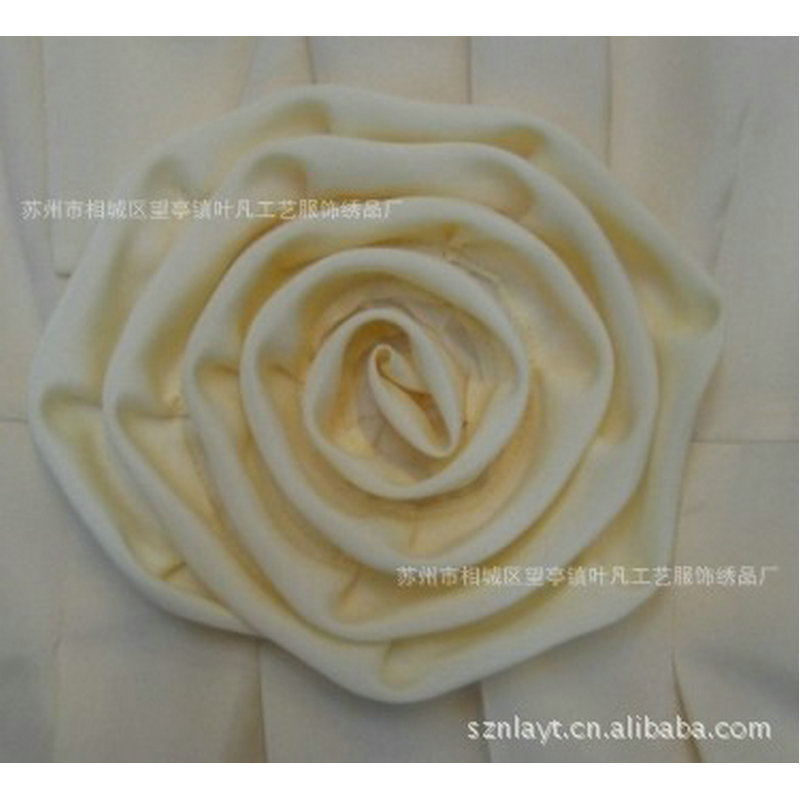 厂家批发黄色简约式机绣人造丝服装花边辅料