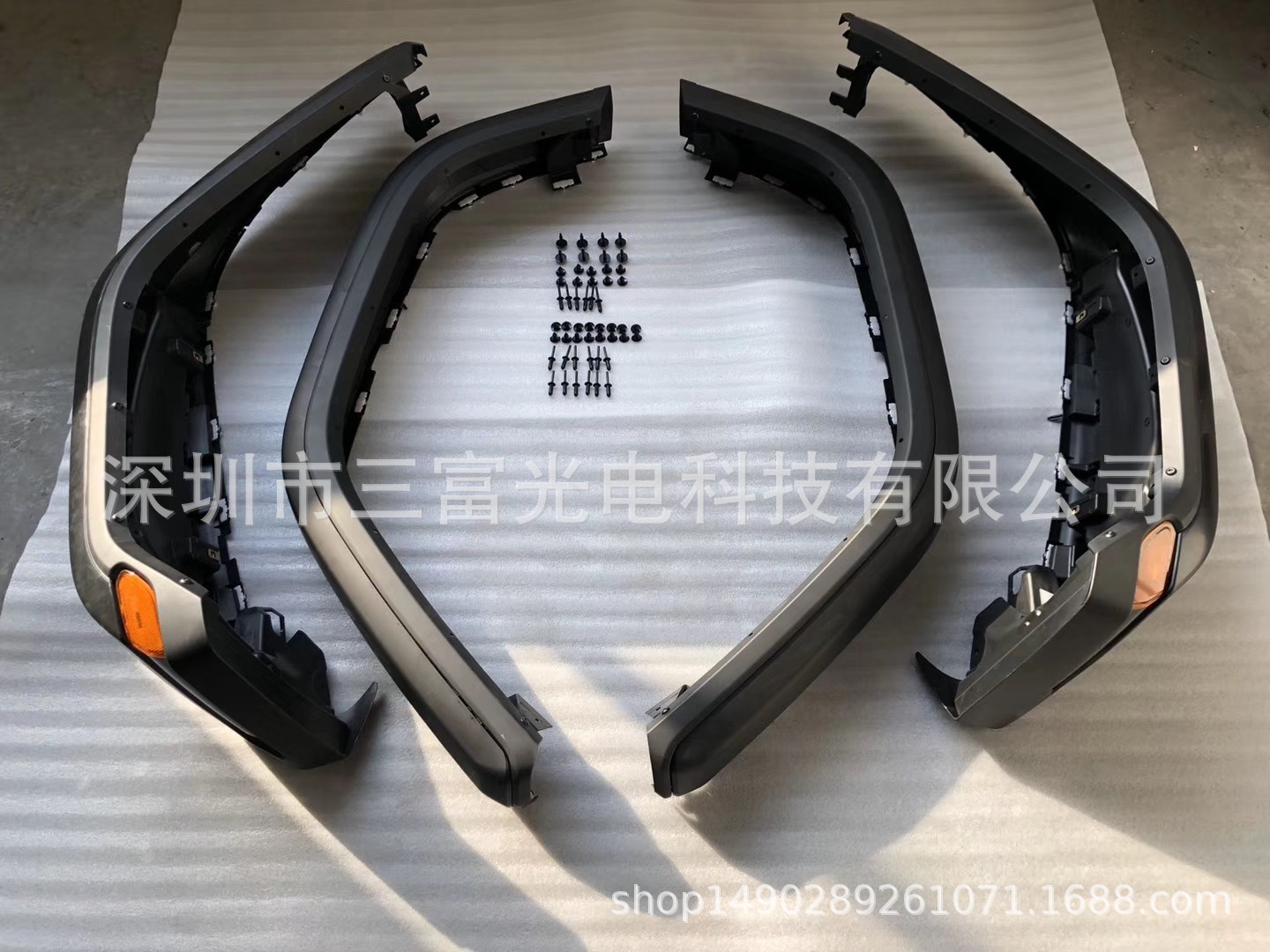 Wrangler Mud-blocking Wheel Eyebrow Original Car High-end Wheel Eyebrow 19 Types of Wrangler Heightening Styles Without Lights JL1152