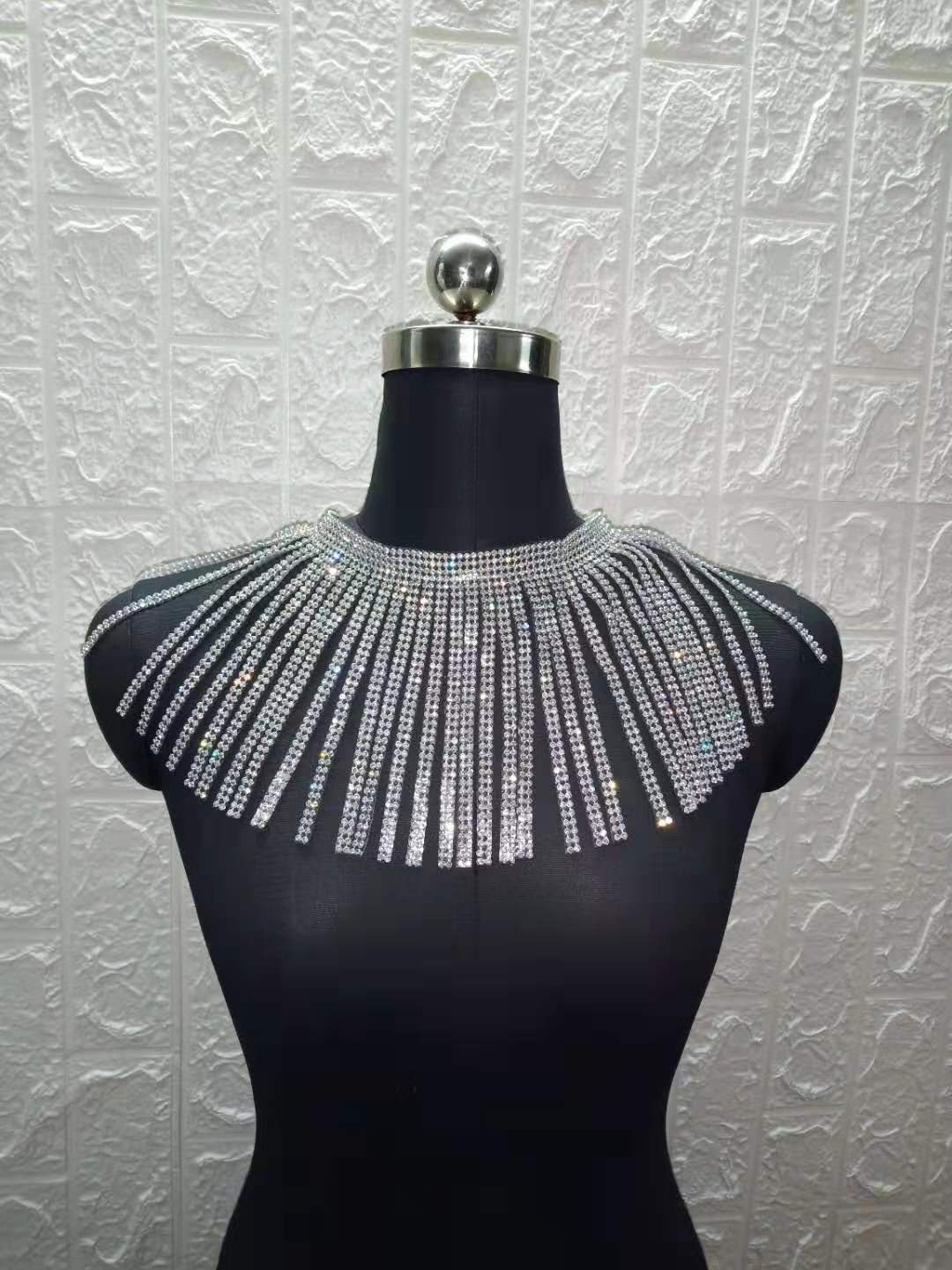 fashion Sexy hanging neck Diamond Tassel solid color Necklace