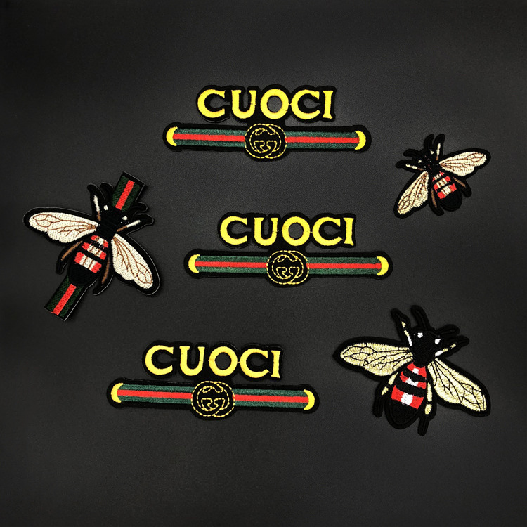 新品蜜蜂LOGO字母刺绣布贴服装装饰背胶补丁贴电脑绣花贴标