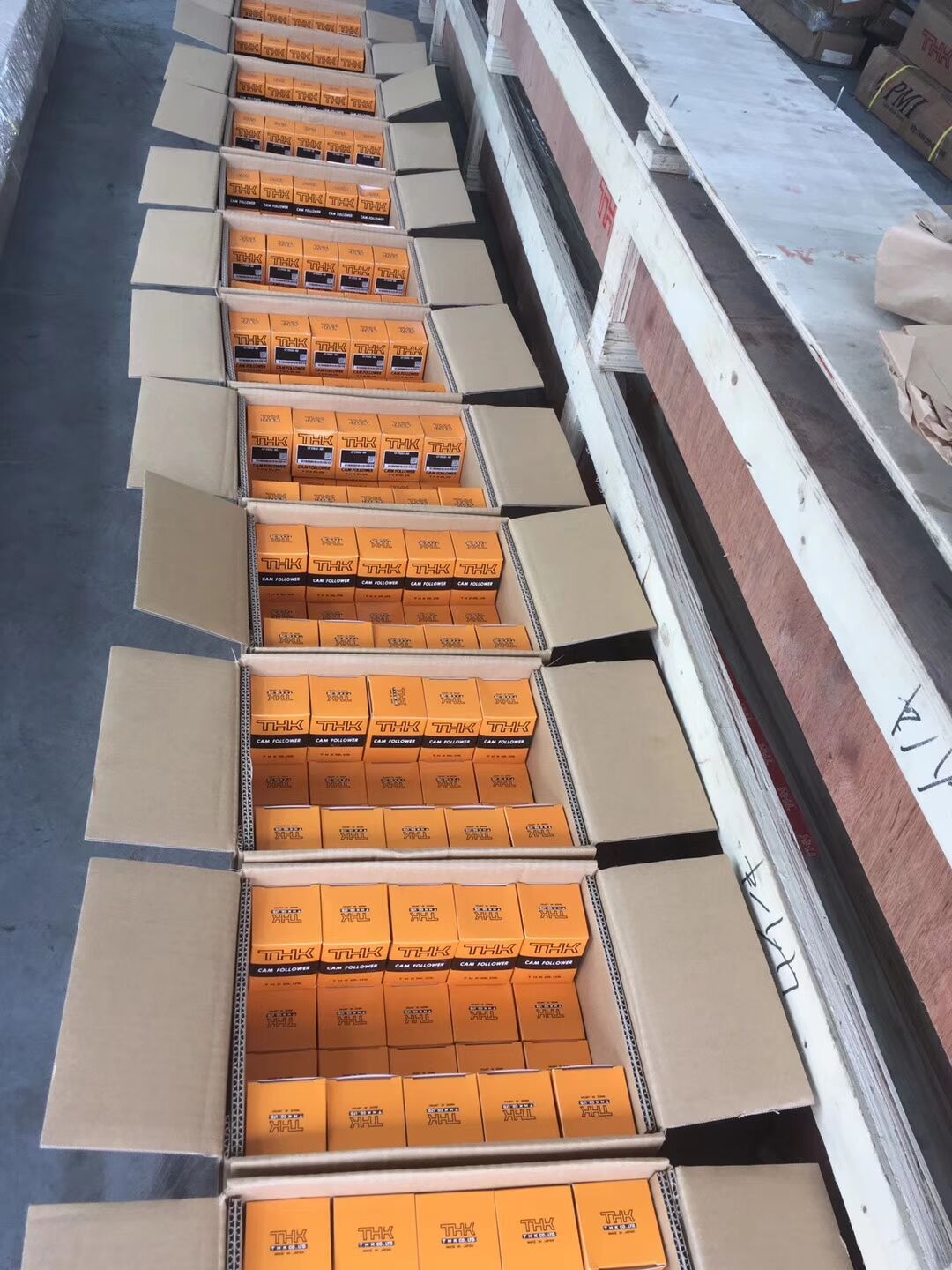 THK直线轴承LMK8MLUU LMK10MLUU?LMK12MLUU LMK13MLUU LMK16MLUU