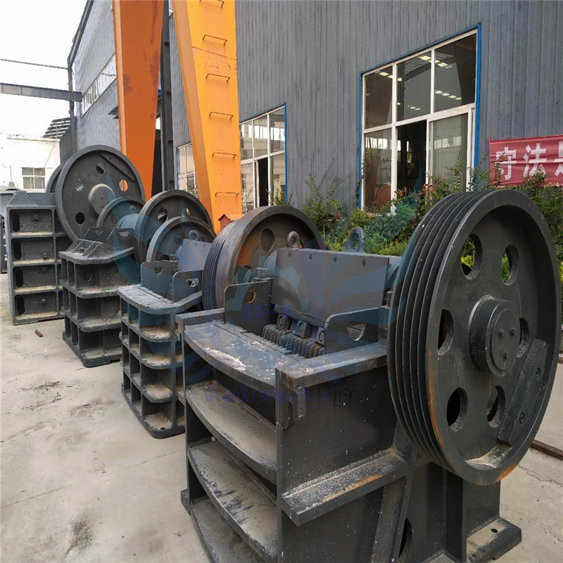 产地货源毛石头块混凝土颚式破碎机 大小型矿山鄂式粗碎石机设备