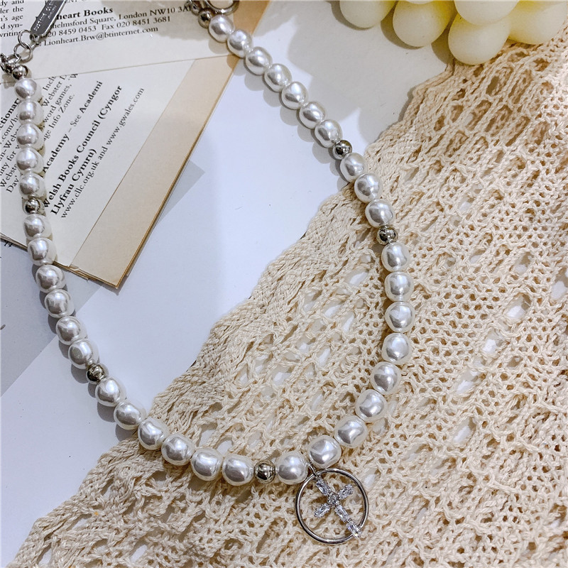 Irregular Pearl Necklace Short Fashion Rhinestone Clavicle Chain Cross Neck Chain Women display picture 2