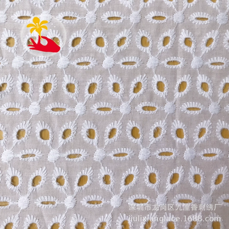 Фабрика оптом небольшой полый полностью вышитый хлопок в наличии поставляет пять отверстий Цветочная занавеска диван ткань