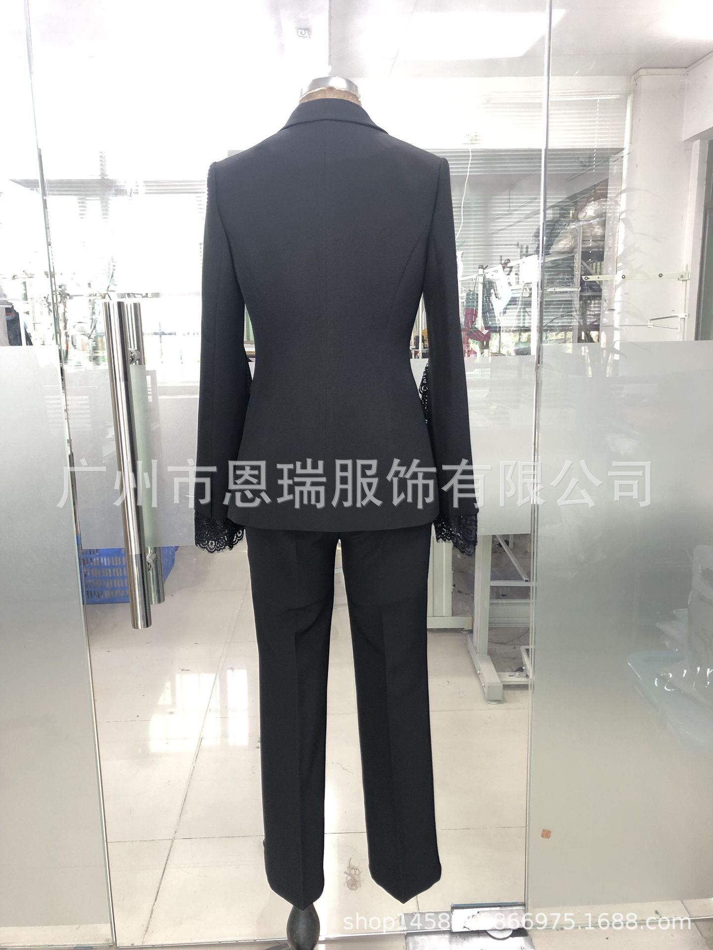 Costume femme en Mélange de fibres chimiques - Ref 3333582 Image 17