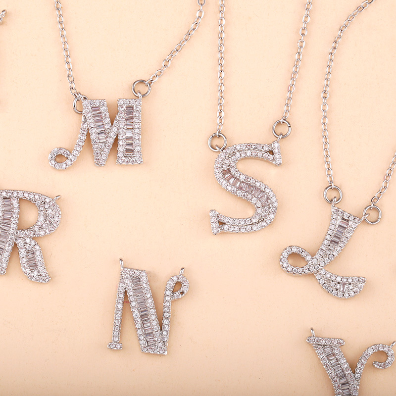 Last name alphabet pendant 26 English letters AZ adjustable necklace women