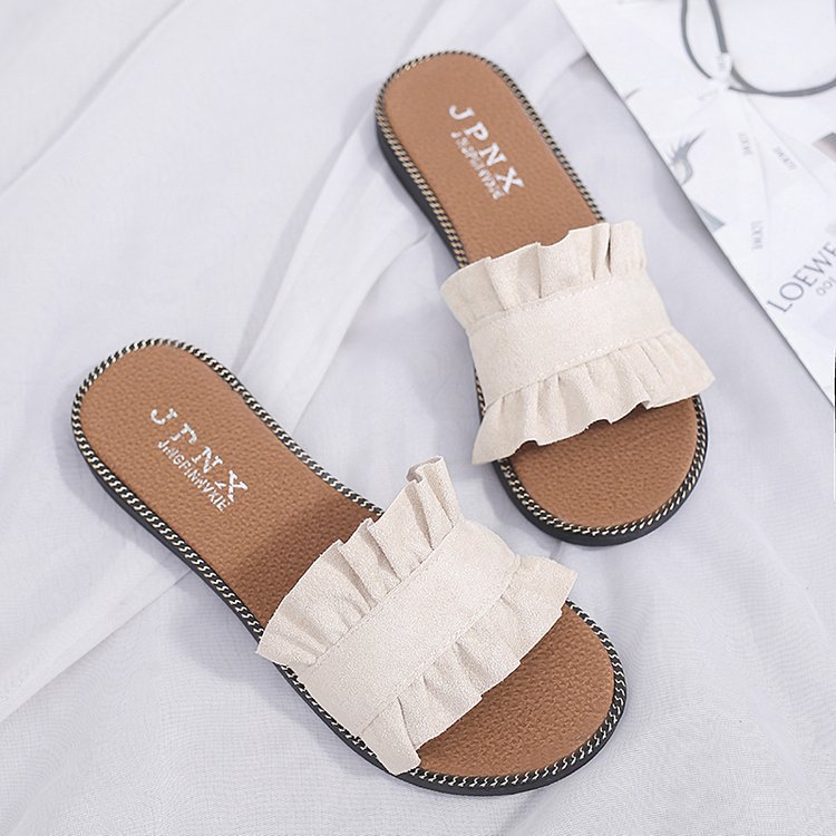 Spring and summer 2018 new Korean lace slippers flat heel casual women sandals all in one student flat bottom beach shoes