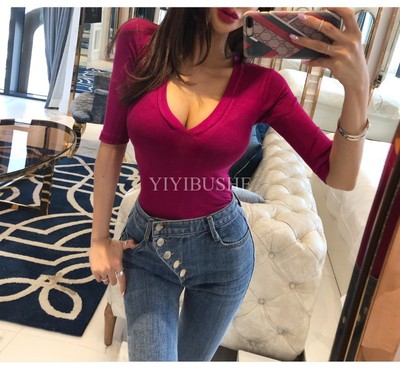 韩国2019春夏新款性感修身显瘦深V领低胸显胸中袖打底衫T恤女上衣|ru