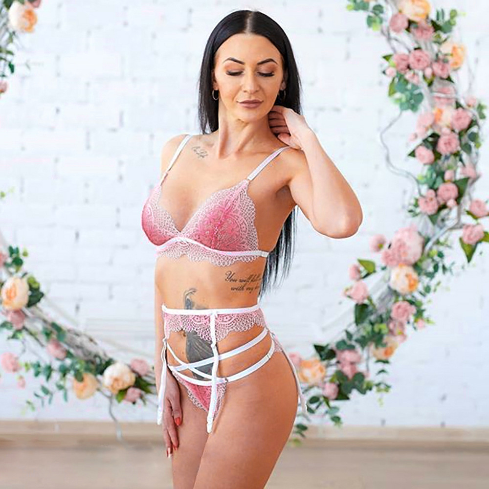 11220160685_442245048