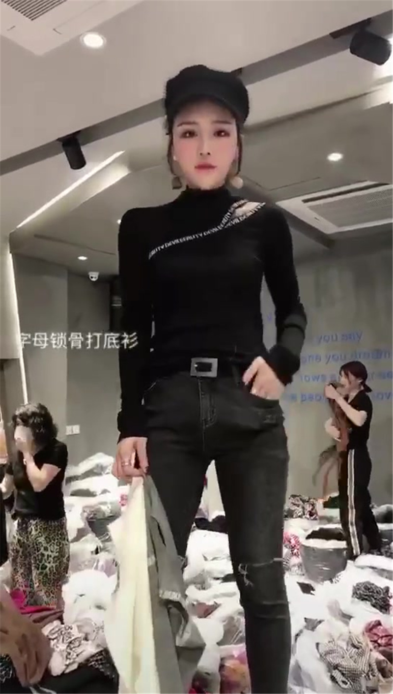 Pull femme en Fibre de polyester Polyester  - Ref 3414845 Image 20