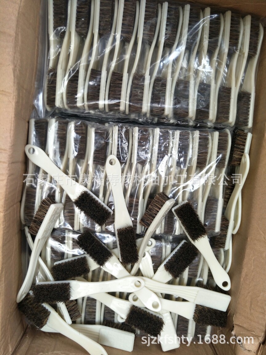 11112680677_1173803358