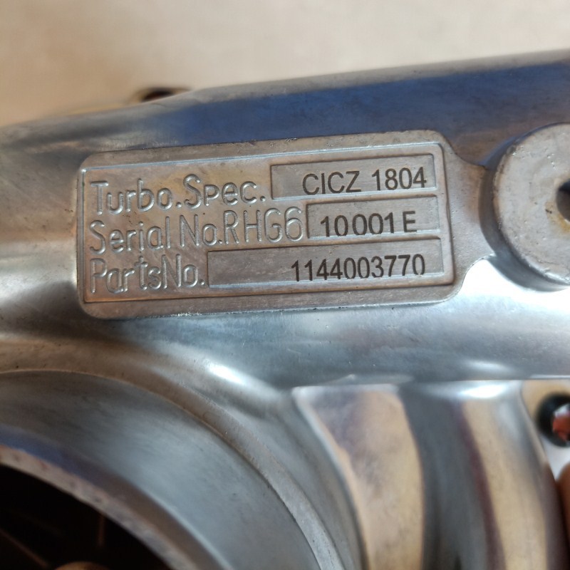 Hitachi EX200-6/230-6 Isuzu 6BG1 Engine Wanshixing RHG6 Supercharger 114400-3770