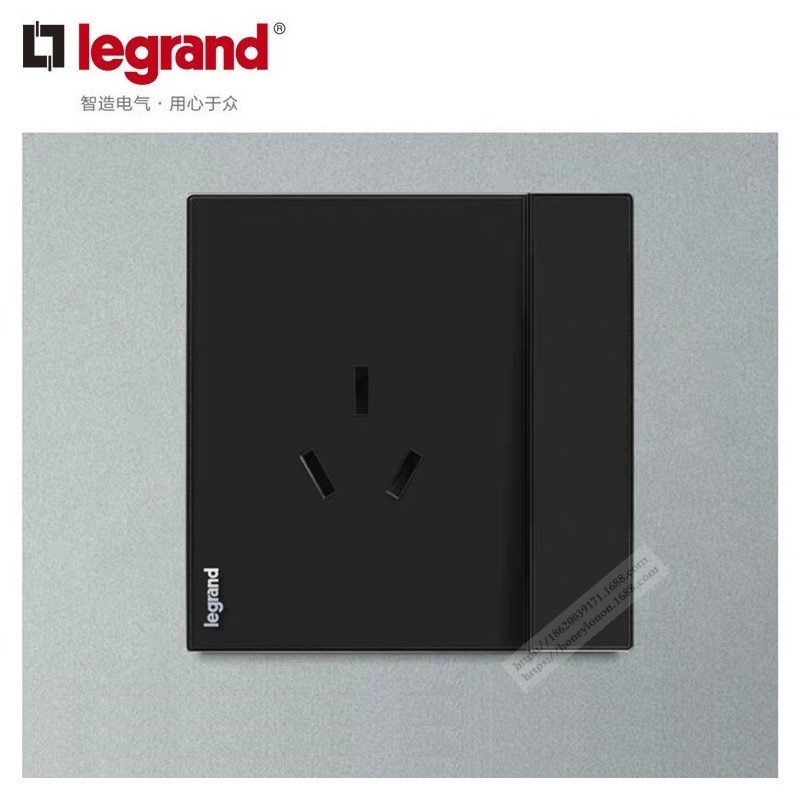 Legrand 罗格朗 逸远 16A带单控开关三扁插座-玄武黑K9/15/15CS-C