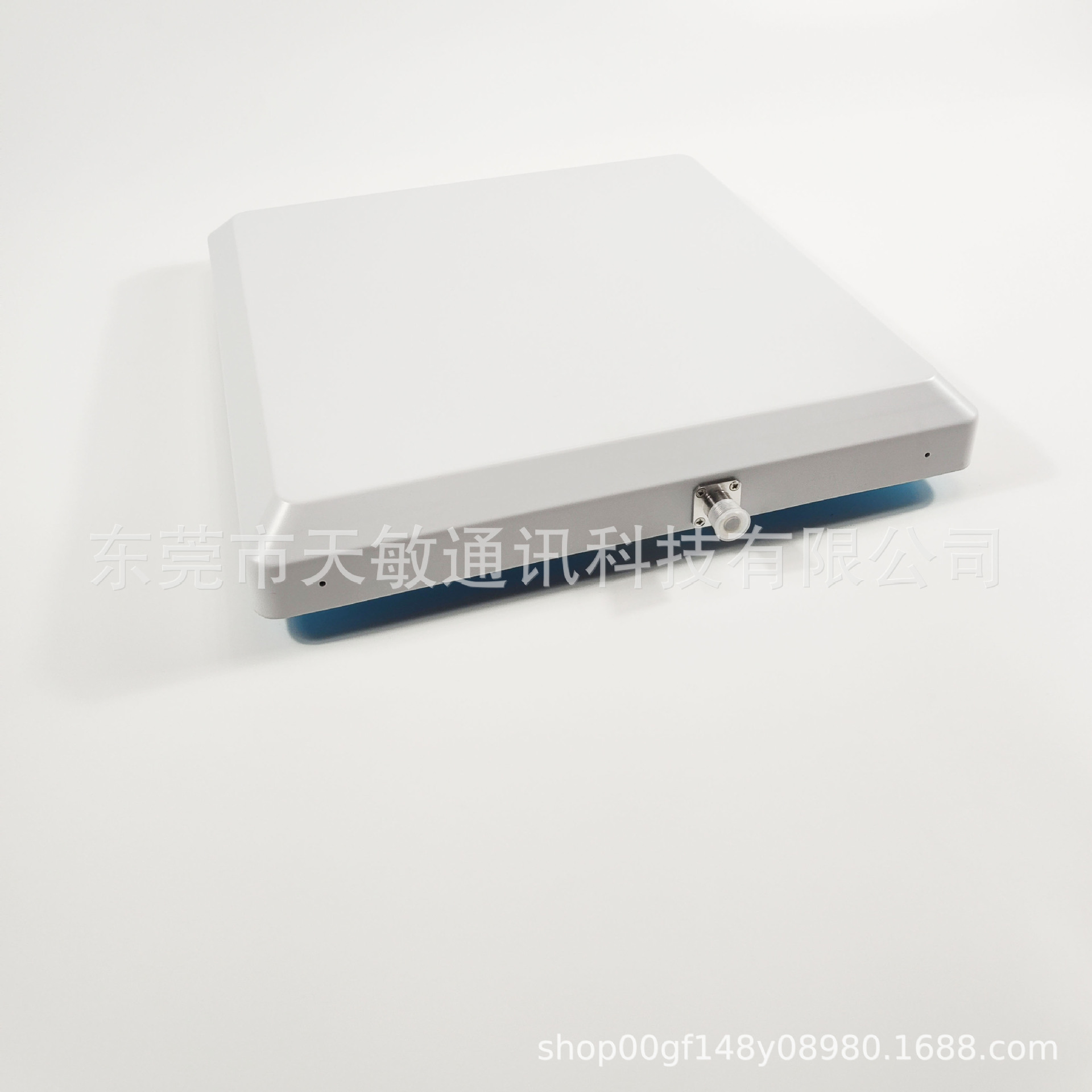 1710-2700MHz 18dBi双极化高增益电梯井天线窄波束天线隧道天线