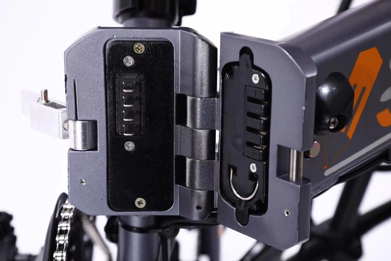 ee5402e5dcde52e73d571935b1fa13