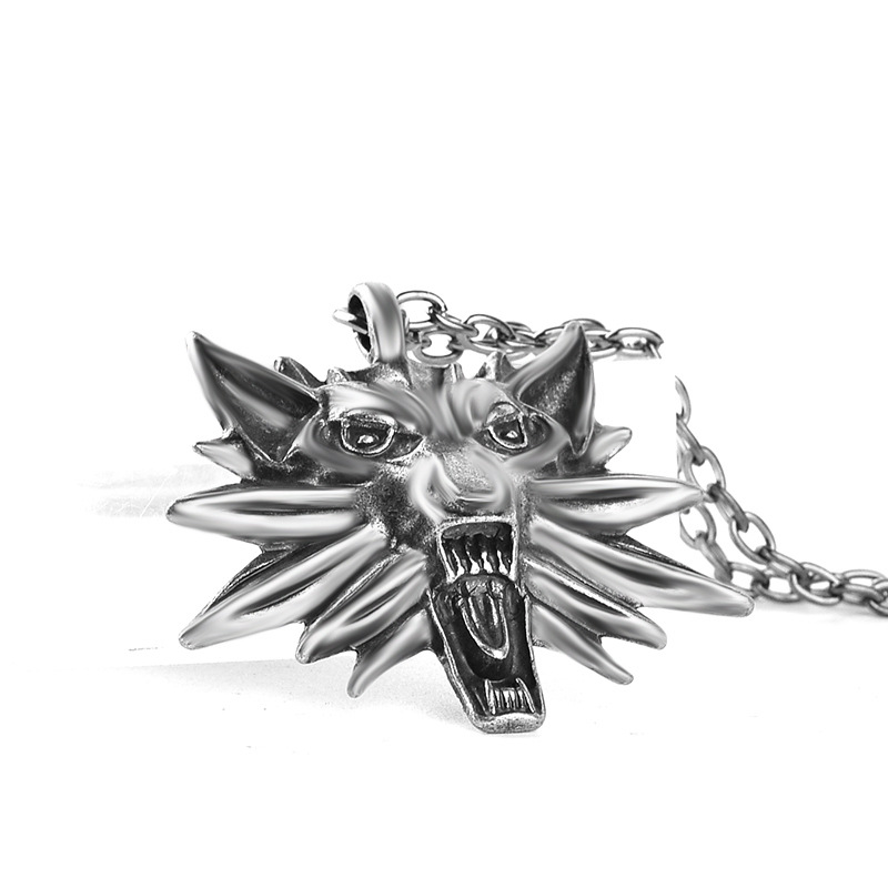 Croix-frontière Vente Chaude Européen Et Américain Autour Du Jeu Witcher3 Assistant 3 Personnalité De Tête De Loup Hommes Pendentif Collier Accessoires display picture 6