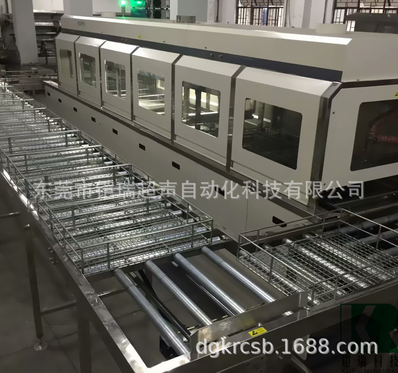 Automobile spare parts high-pressure spray cleaning machine surface treatment degreasing ultrasonic cleaning equipment