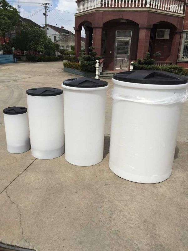 小型25LPE溶盐箱 耐酸碱25升塑料盐桶滚塑一次成型带盖厂家批发