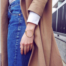 �羳����Sֱ�N���l�W���F���Ʒ�r�д�A���İٴ����C�͹��L