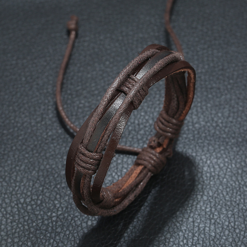 Hand-woven Vintage Leather Bracelet Jewelry Wholesale Simple Men's Leather Bracelet display picture 1