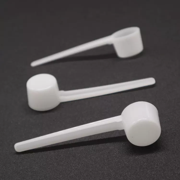 厂家现货新款加长款散装4克8毫升PP塑料勺 4g 8mPP量勺测量平底勺