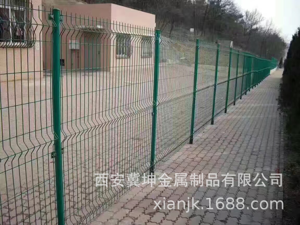 护栏网现货供应双边护栏公路护栏养殖种植护栏，铁路围挡