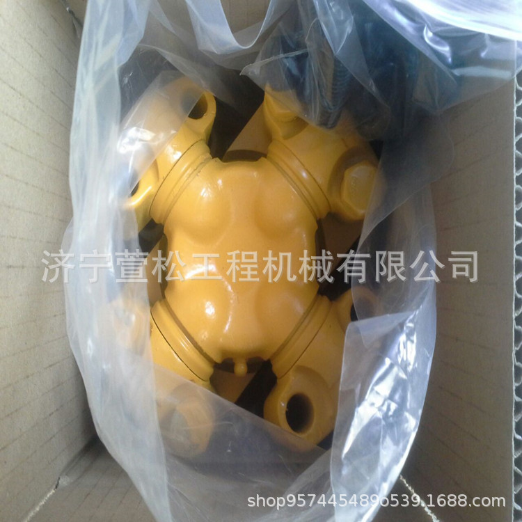 D155A-6推土机万向节17A-20-11201十字轴总成