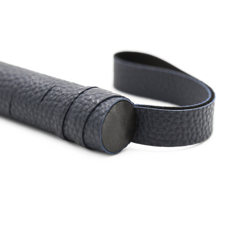 Wholesale adult products black whip, loose bondage flirting whip, factory direct selling couple toys, health care