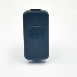 其他汽车改装;车载充电器;船型开关