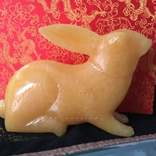 批发黄玉玉兔摆件 真玉米黄玉十二生肖兔子家居客厅玉石工艺品