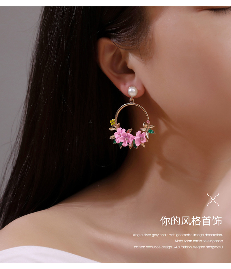 Ins Style Doux Fleurs Boucles D'oreilles Internet Celebrity Même Style Élégant Coloré Guirlande Perle Boucles D'oreilles Pour Les Femmes Croix-frontière Chaude Vente Boucles D'oreilles display picture 2