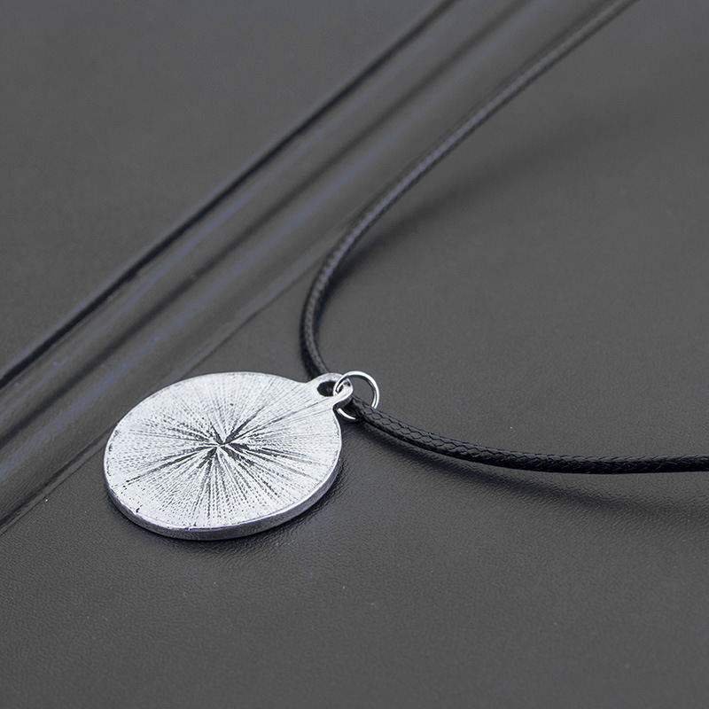 cat paw print necklace Viking animal dog paw print retro circle pendant necklace clavicle chain whol