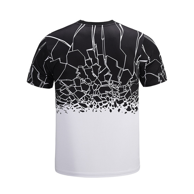 New Type T-shirt with 3-D Broken Pattern Printing and Loose 