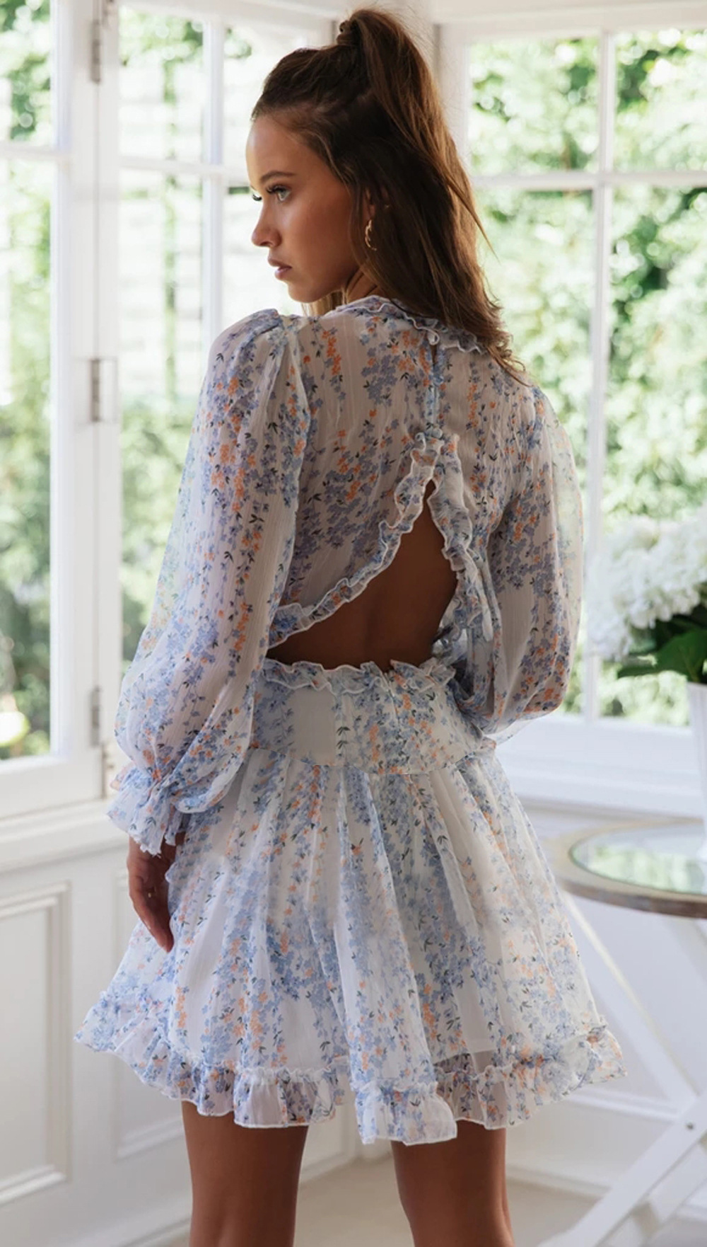  fashion short dress new ruffled V-neck floral cake skirt lantern sleeves  NSDF1618