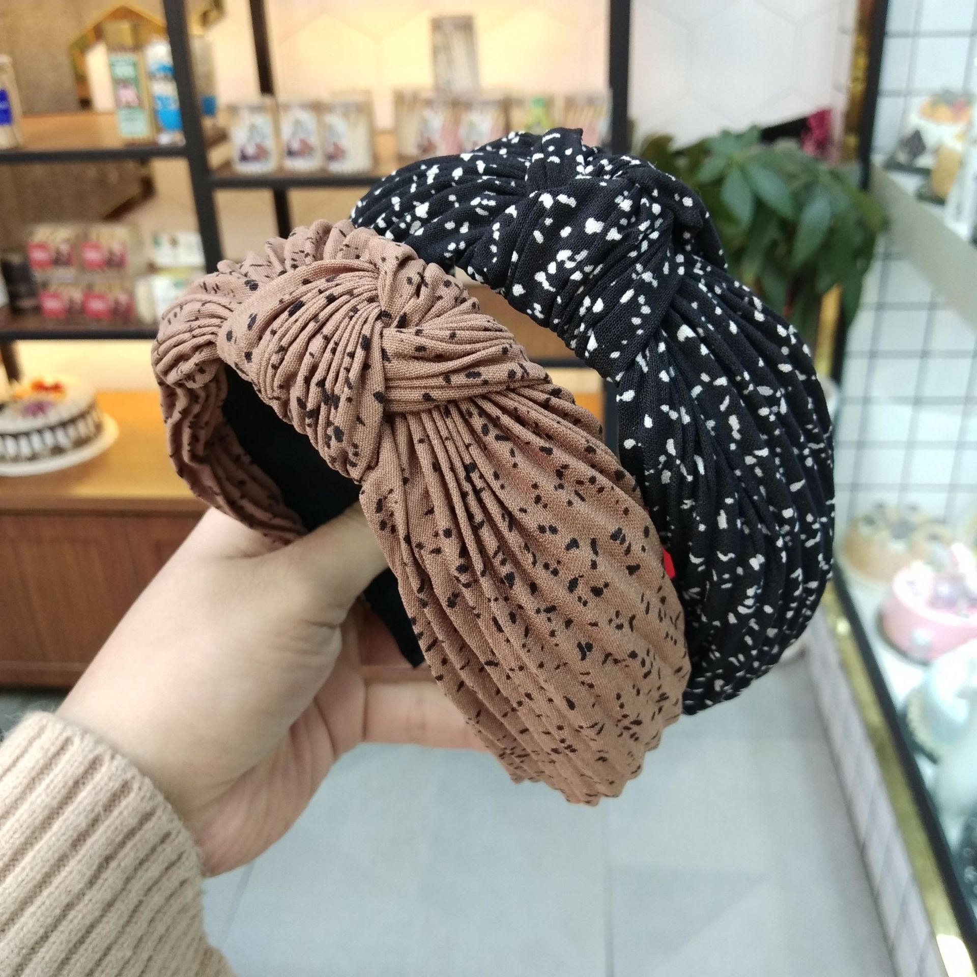 Fashion  New Korean Simple  Crumpled Knotted Hair Hoop Style Pleated Headband Wholesale Nihaojewelry display picture 2