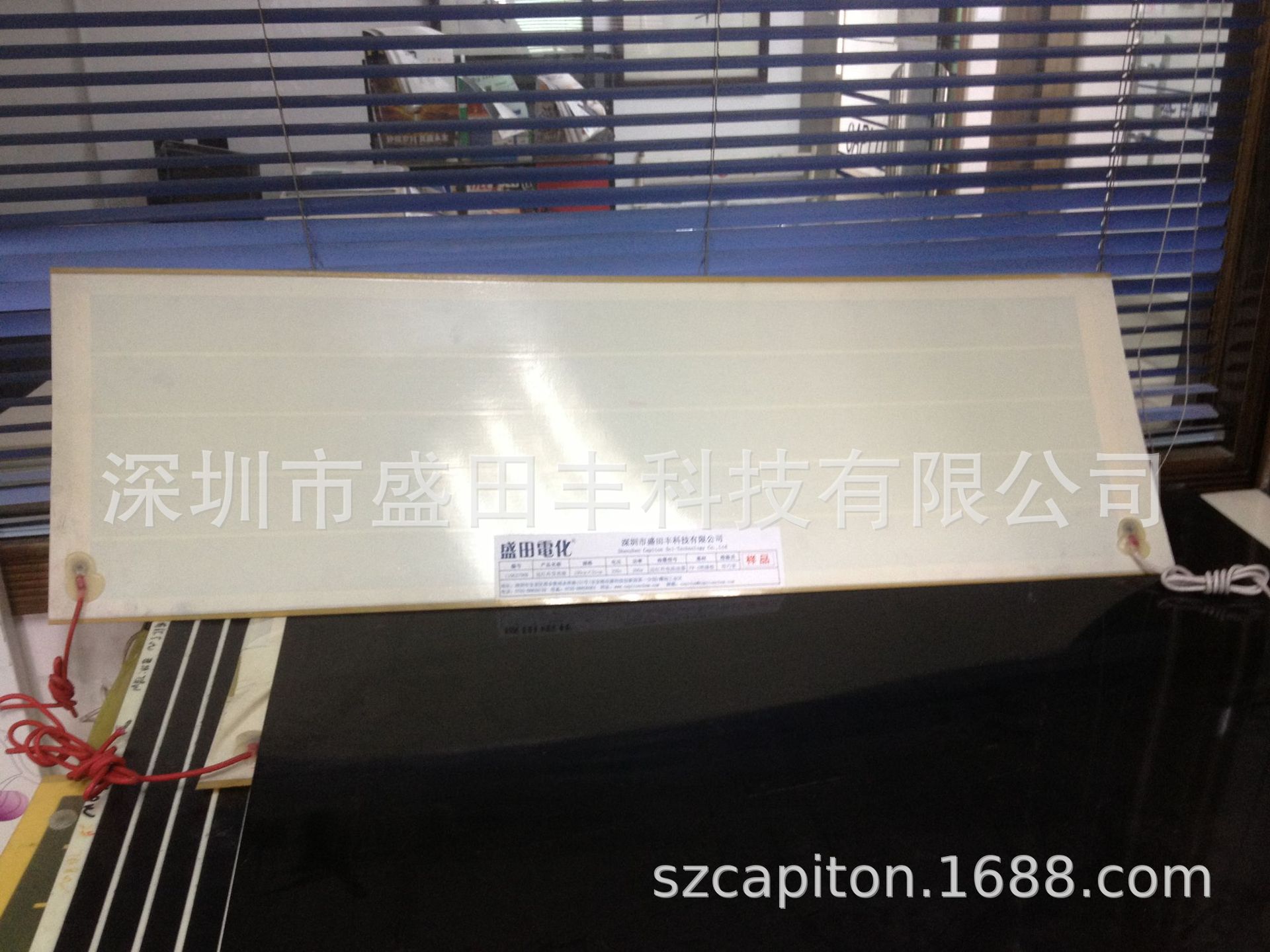 ������ĸӲ�������ī ���Ȳ���������̼��������ֱ���з���