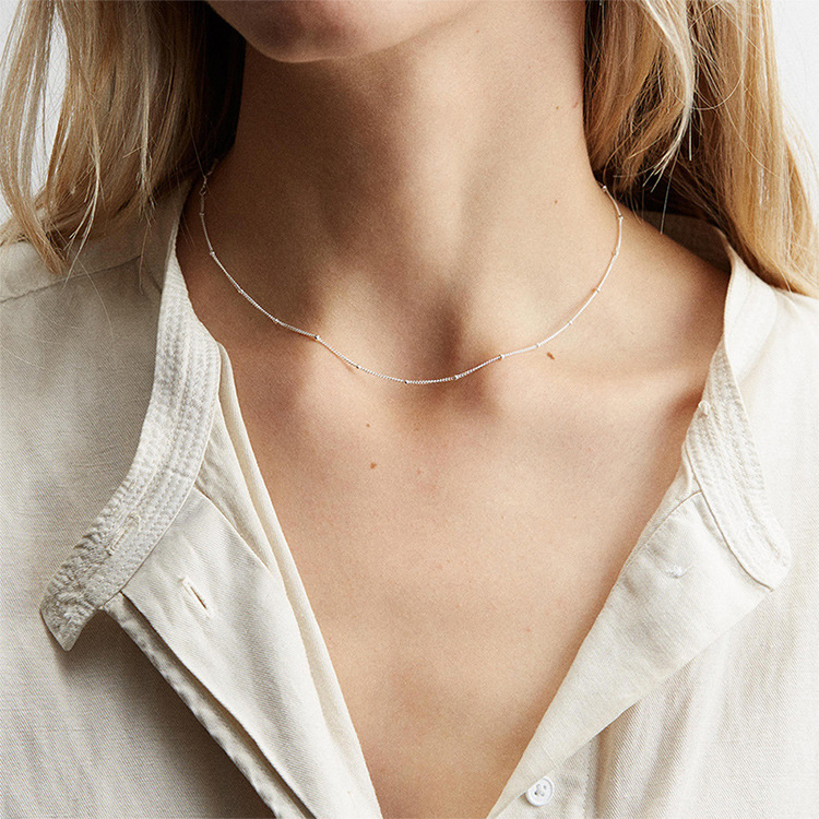 Emanco  Européen Et Américain Nouveau Simple En Acier Inoxydable Collier Femelle Rose Or Clavicule Chaîne Chaîne De Cou En Gros display picture 2