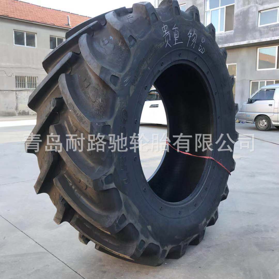 拖拉机林业用轮胎710/70R42 半钢丝轮胎人字花纹