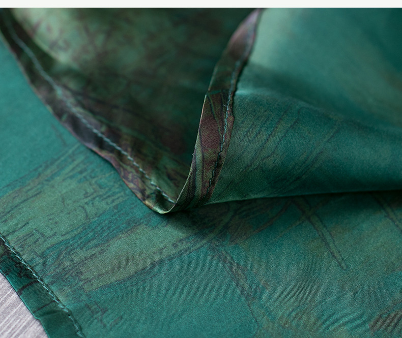 Costume femme en De la soie - Ref 3334817 Image 31