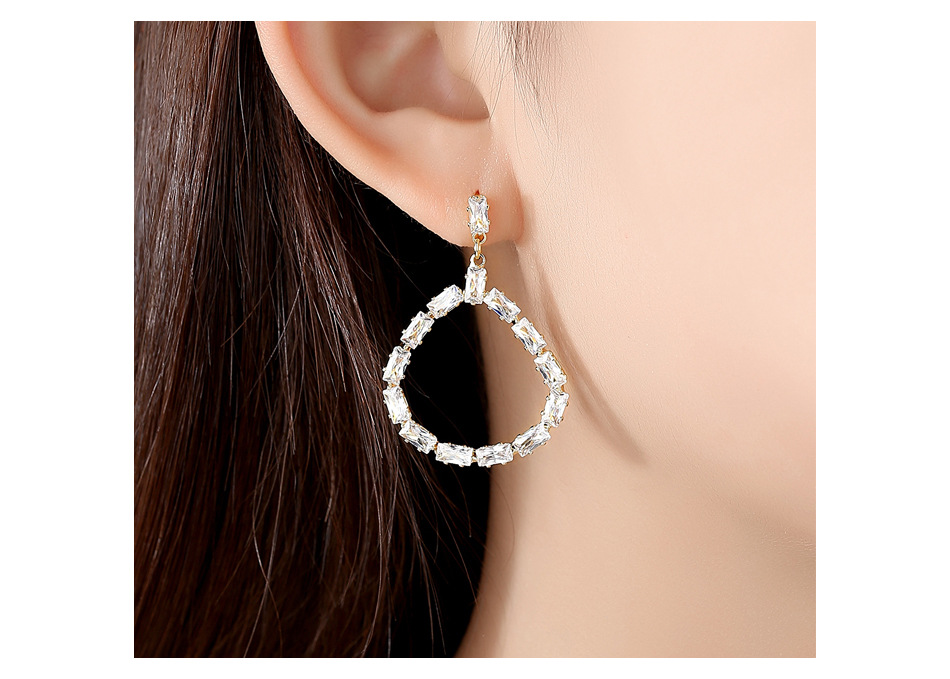 Fashion European And American Atmospheric Fashion Banquet Ladies Copper Inlaid Zircon Earrings Earrings display picture 3