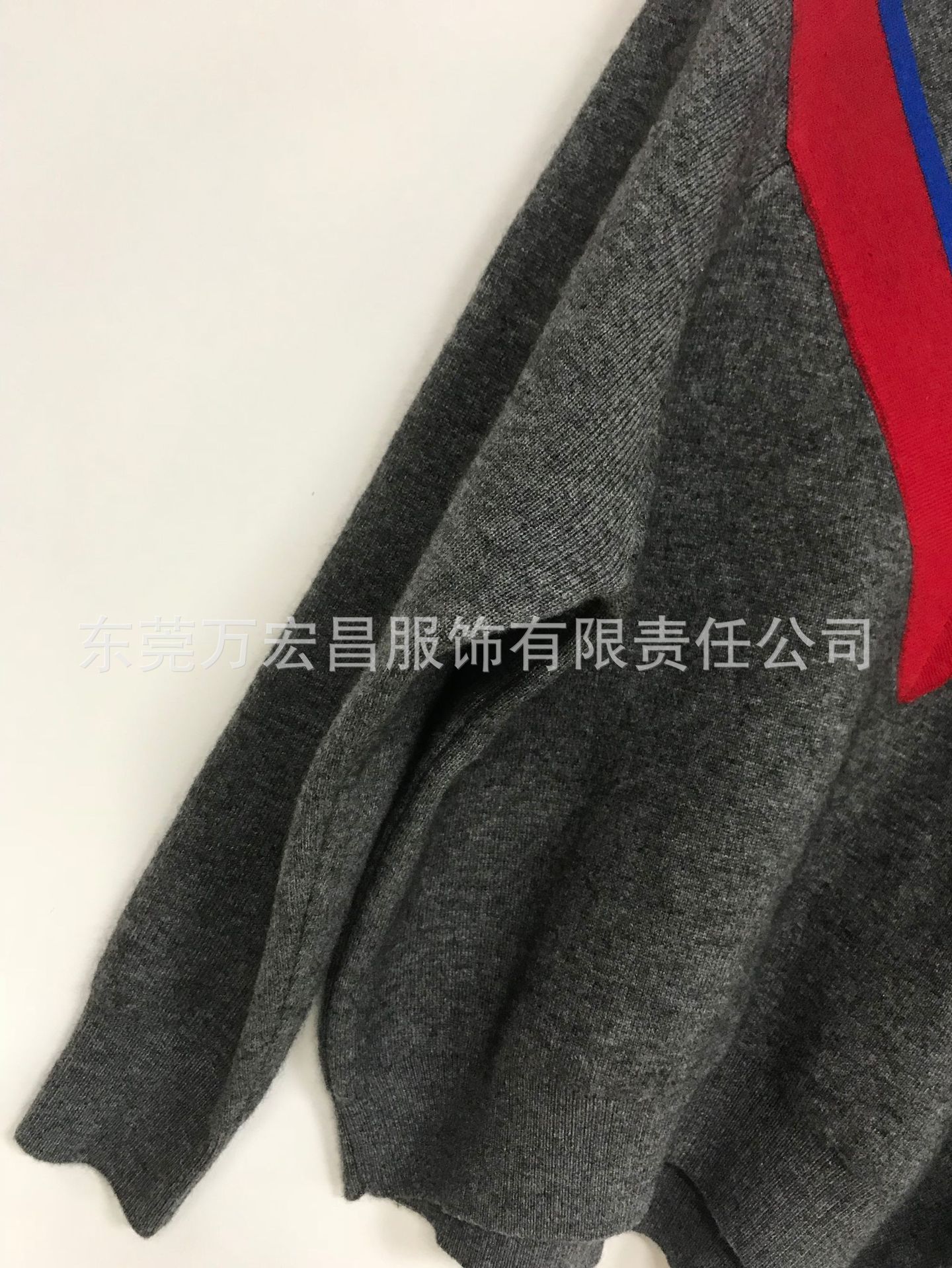 Pull femme en Laine - Ref 3414843 Image 13