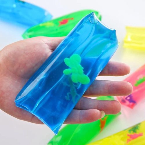 The same large-sized water snake manufacturer sells directly, can come for sample customization, production line manufacturing, creative pranks