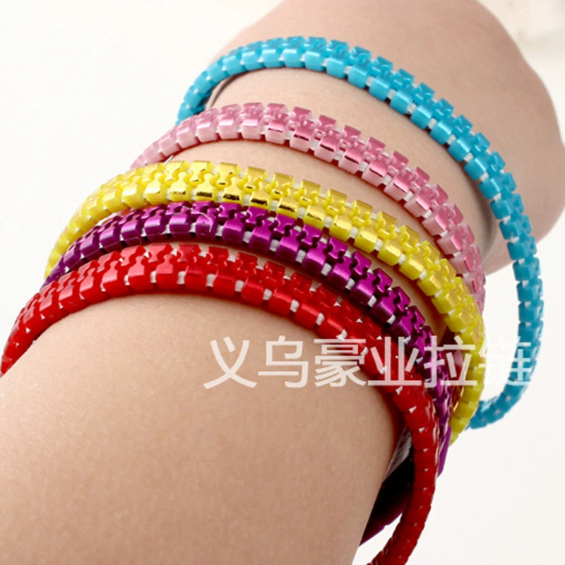 Дет bracelet?