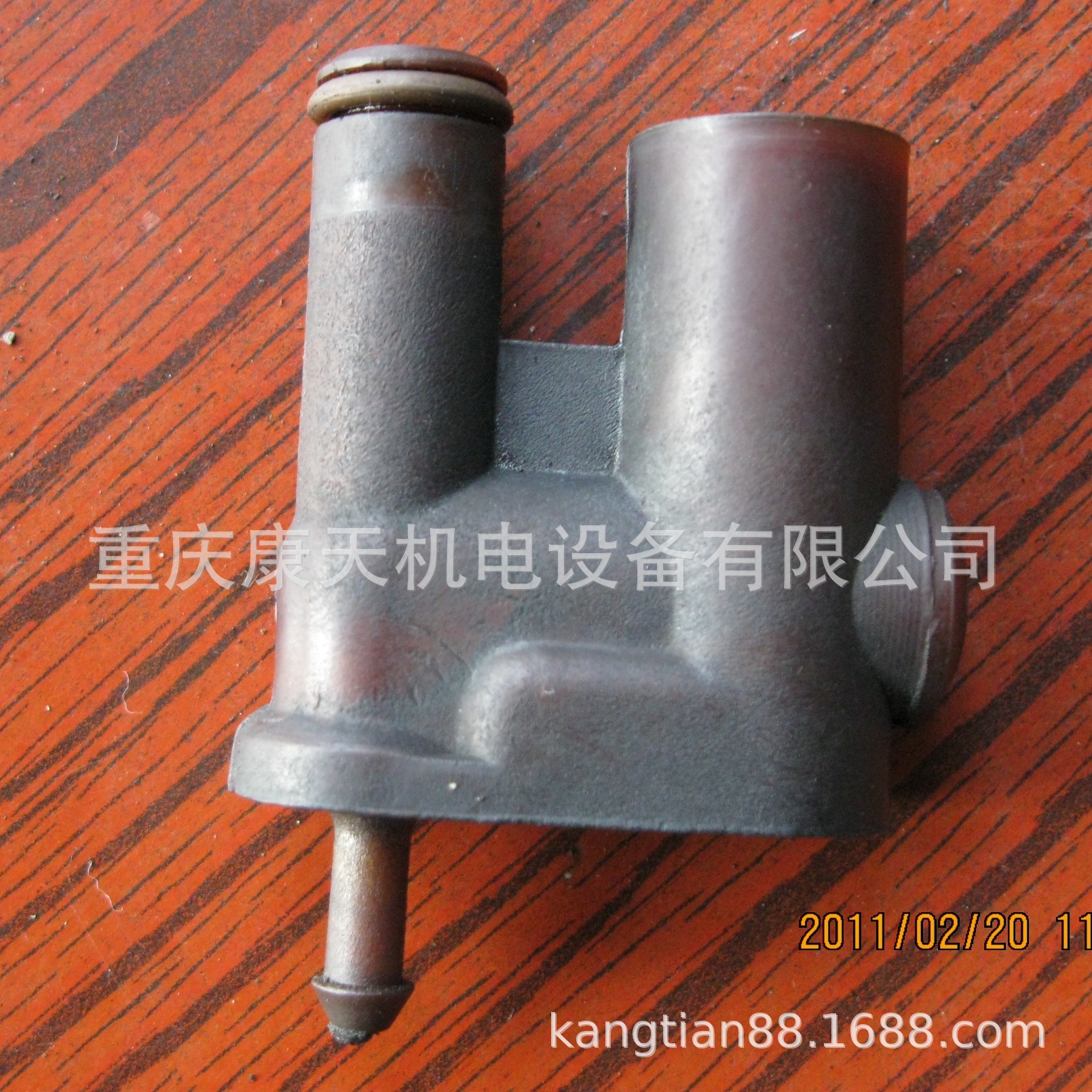 cummins/康明斯配件3054260 供油接头