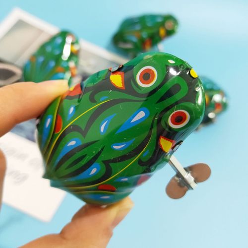 Tin frog, nostalgic wind-up toys, baby toys, wind-up tin frog, classic tin frog wholesale
