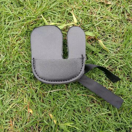 Bow and arrow finger protection shooting and archery protective gear supplies PU durable traditional bow recurve bow composite bow and arrow finger protection